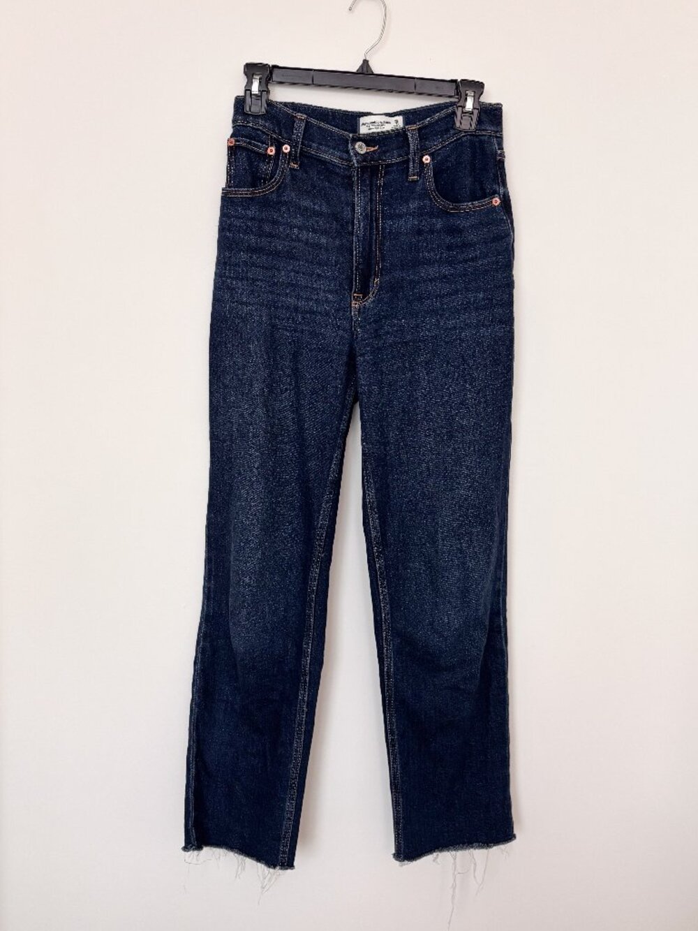 Abercrombie & Fitch 90s Straight Ultra High Rise Jeans 26 2R Dark Wash Raw Hem